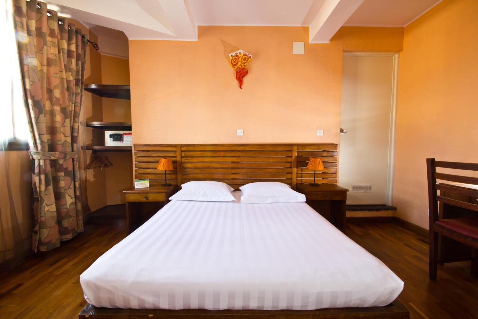 Anjary Hotel Antananarivo Room photo